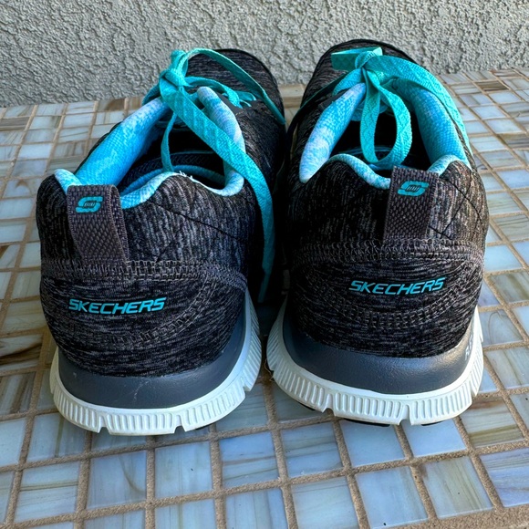 Sketchers - Light Weight - Flex Sole - Memory Foam - Laced Sneakers/Athletics - Picture 3 of 5